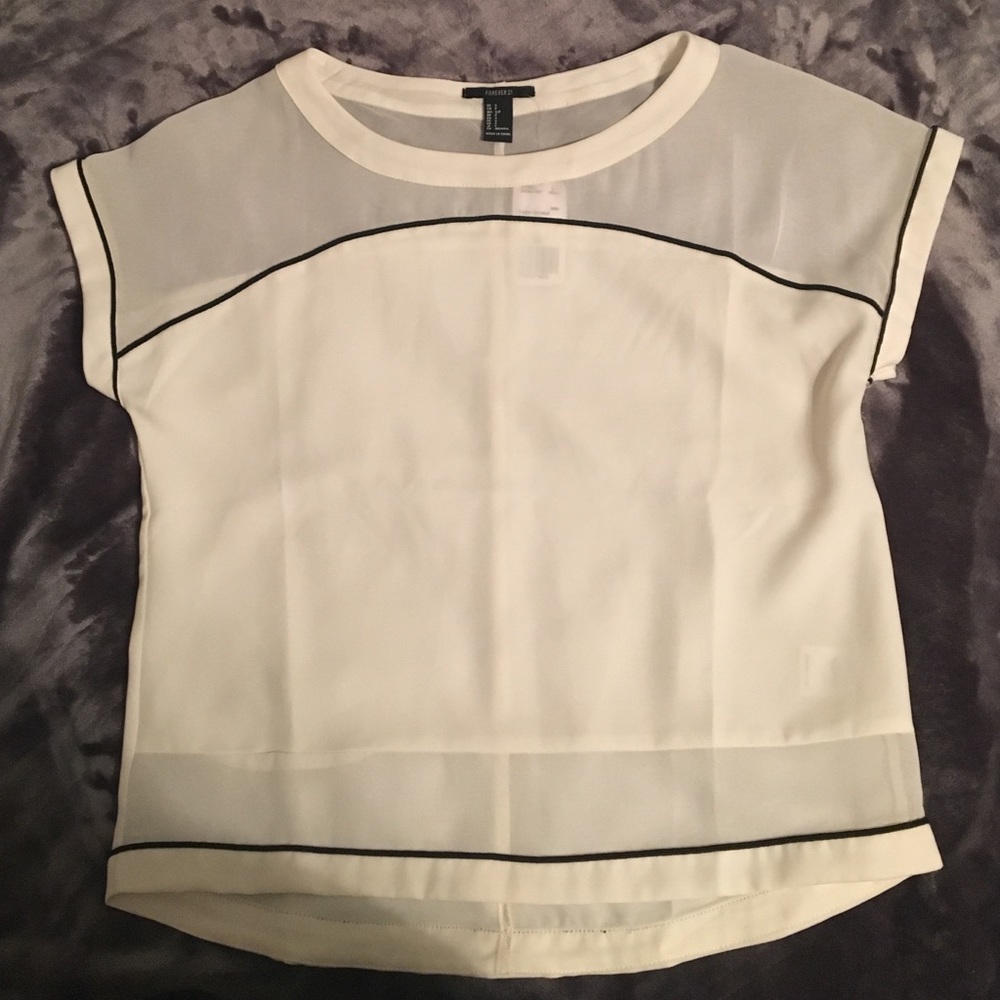 White/black woven top